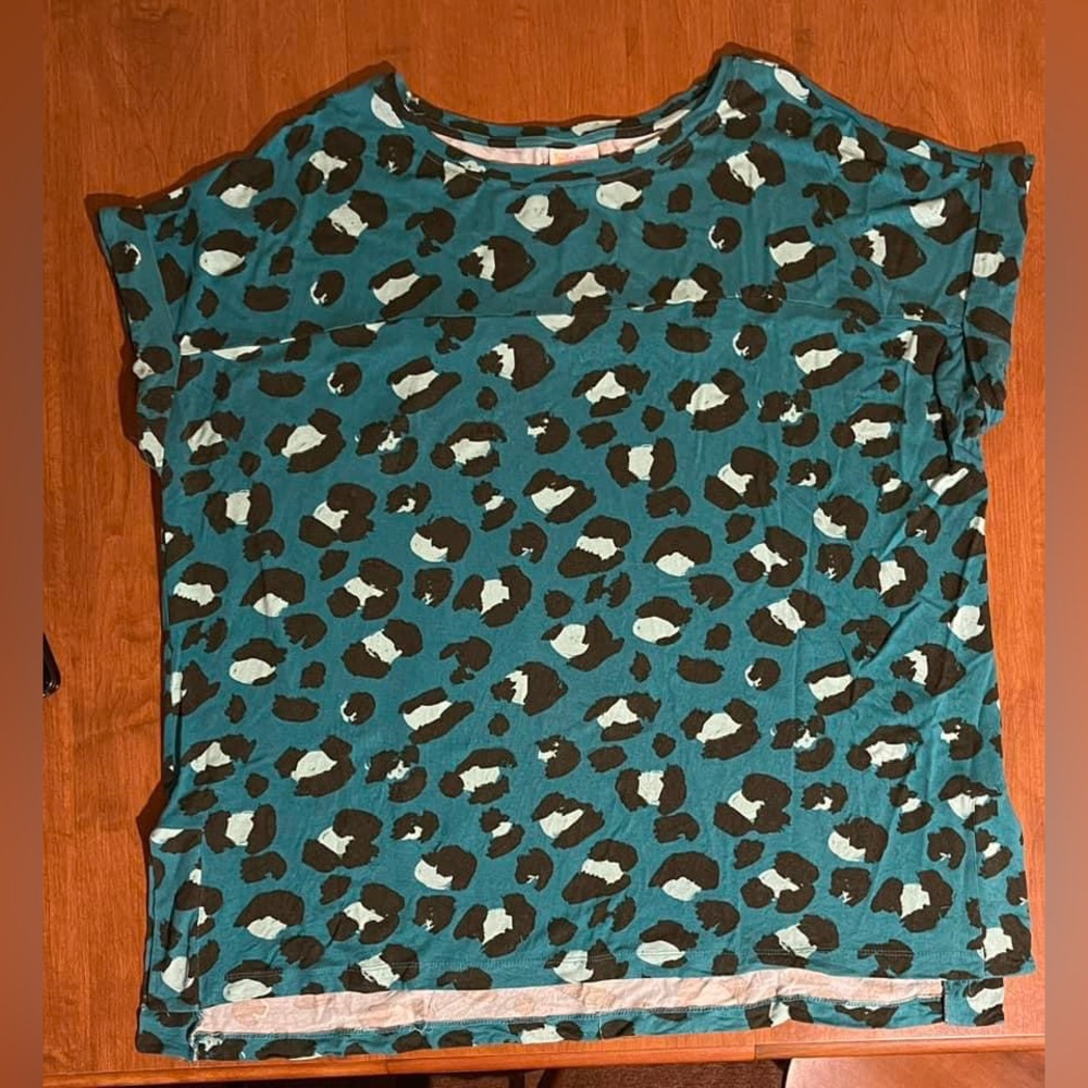 LuLaRoe Leah Drop Shoulder Cuff Tunic